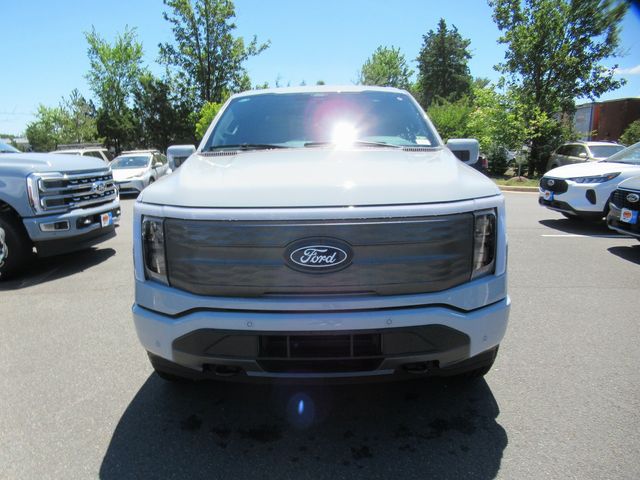 2024 Ford F-150 Lightning LARIAT