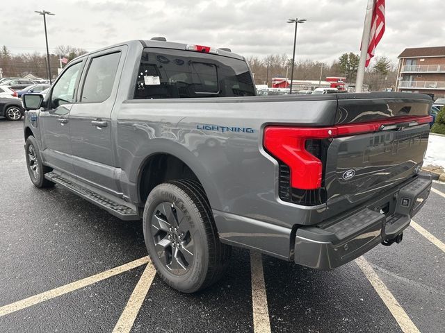 2024 Ford F-150 Lightning LARIAT