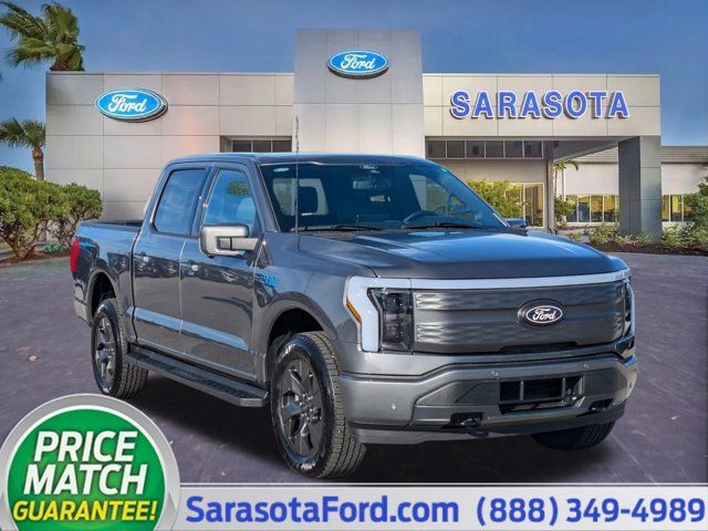 2024 Ford F-150 Lightning LARIAT