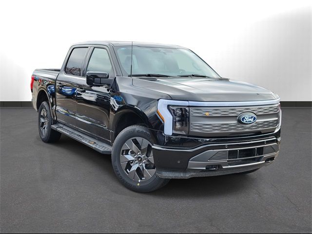 2024 Ford F-150 Lightning LARIAT