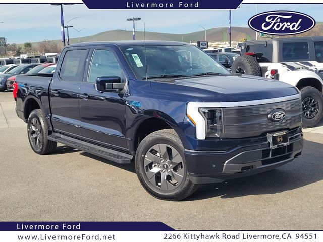 2024 Ford F-150 Lightning LARIAT