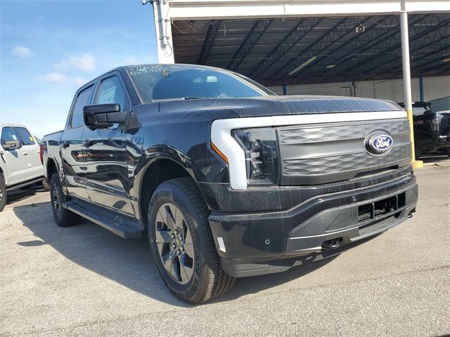 2024 Ford F-150 Lightning LARIAT