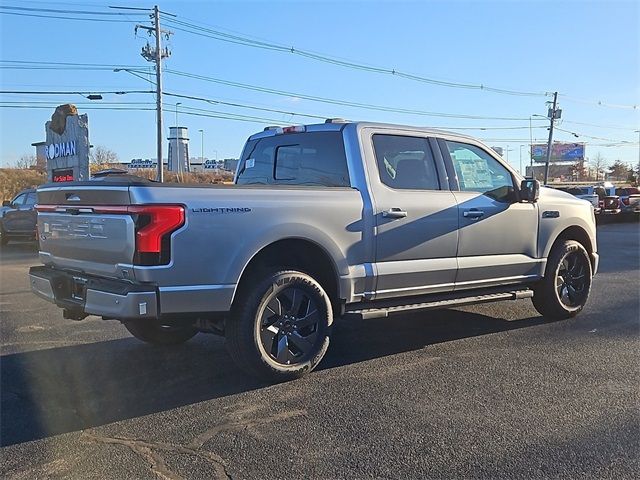 2024 Ford F-150 Lightning LARIAT