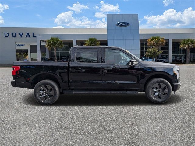 2024 Ford F-150 Lightning LARIAT