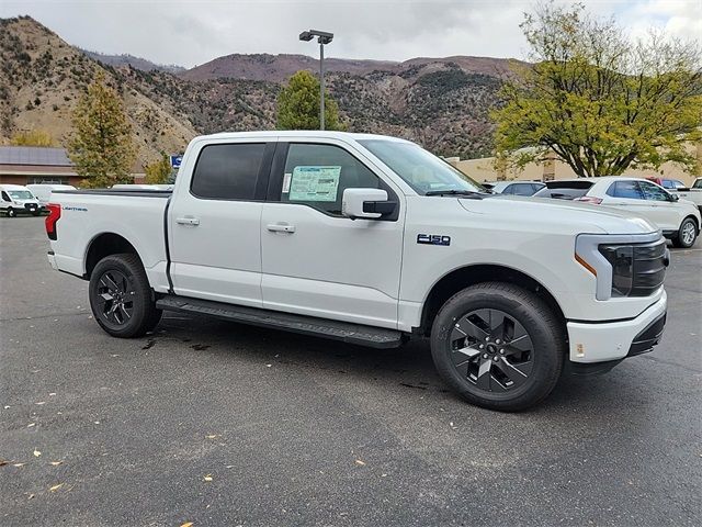 2024 Ford F-150 Lightning LARIAT