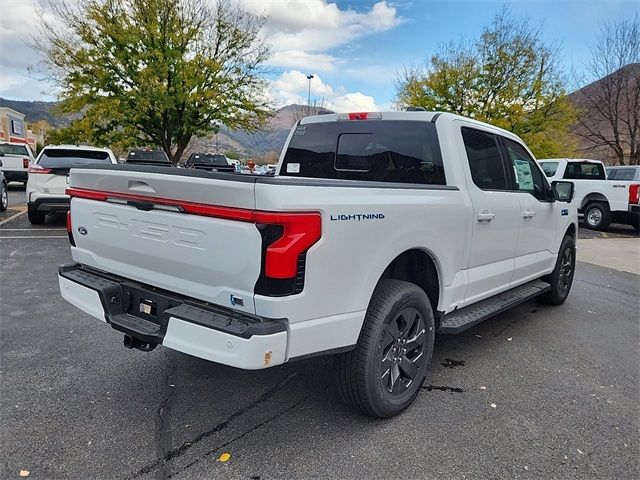 2024 Ford F-150 Lightning LARIAT