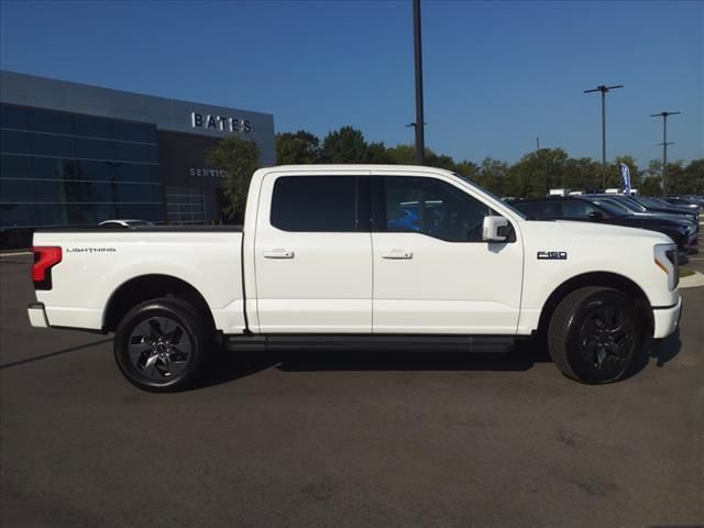 2024 Ford F-150 Lightning LARIAT