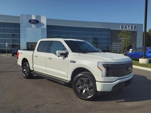 2024 Ford F-150 Lightning LARIAT