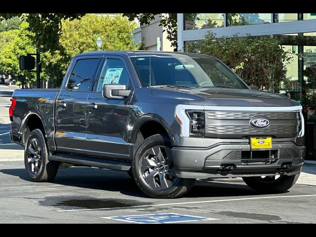 2024 Ford F-150 Lightning LARIAT