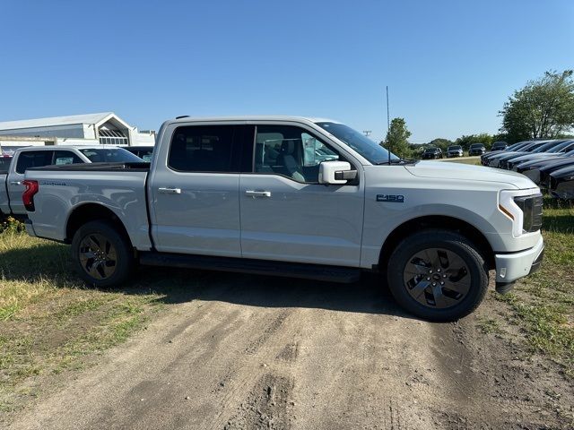 2024 Ford F-150 Lightning LARIAT