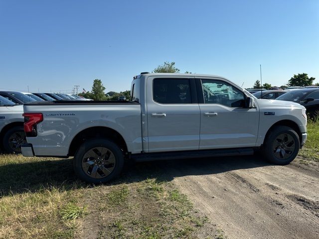 2024 Ford F-150 Lightning LARIAT