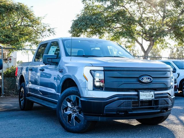 2024 Ford F-150 Lightning Pro