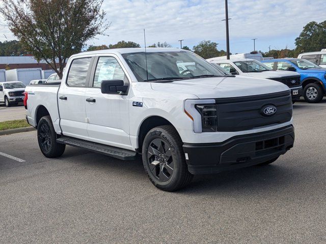 2024 Ford F-150 Lightning Pro