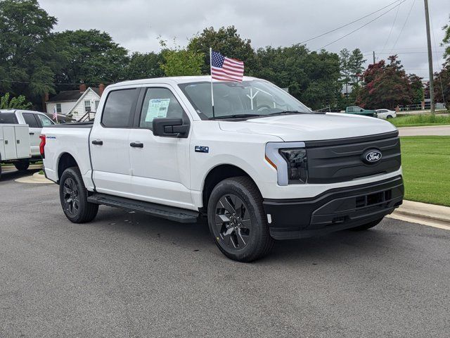 2024 Ford F-150 Lightning Pro