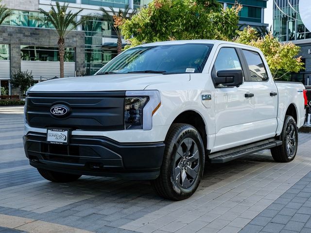 2024 Ford F-150 Lightning Pro