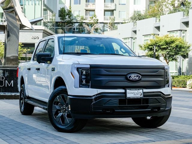 2024 Ford F-150 Lightning Pro