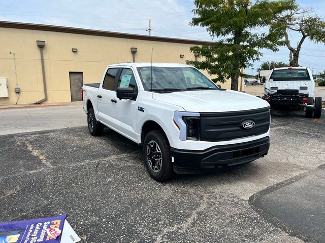 2024 Ford F-150 Lightning Pro