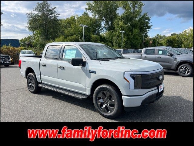 2024 Ford F-150 Lightning XLT