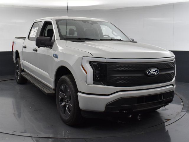 2024 Ford F-150 Lightning XLT