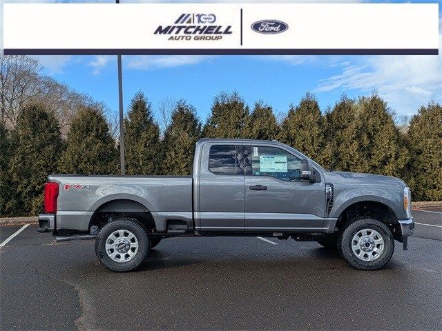 2024 Ford F-350 XLT