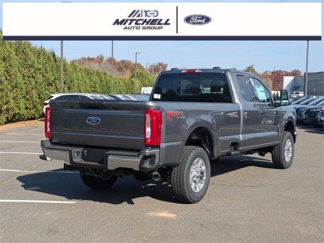 2024 Ford F-350 XLT