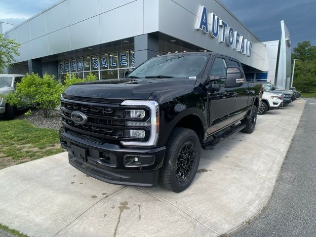 2024 Ford F-350 Lariat