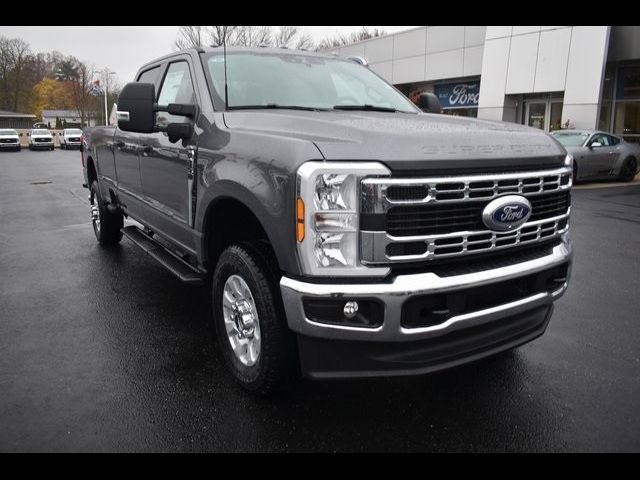 2024 Ford F-350 XLT