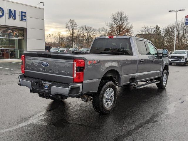 2024 Ford F-350 XLT