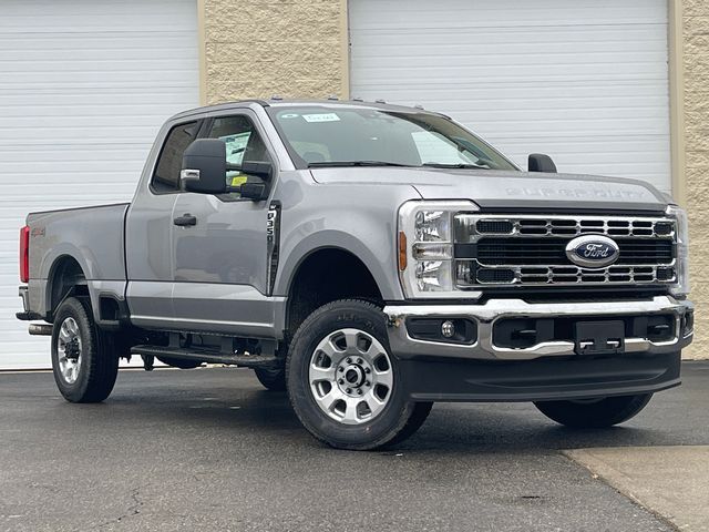 2024 Ford F-350 XLT