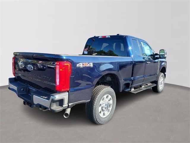 2024 Ford F-350 XLT