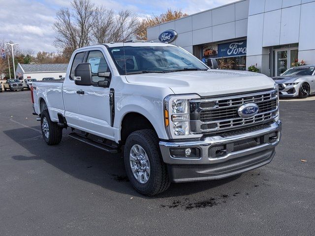 2024 Ford F-350 XLT