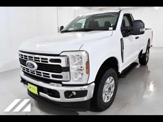 2024 Ford F-350 XLT