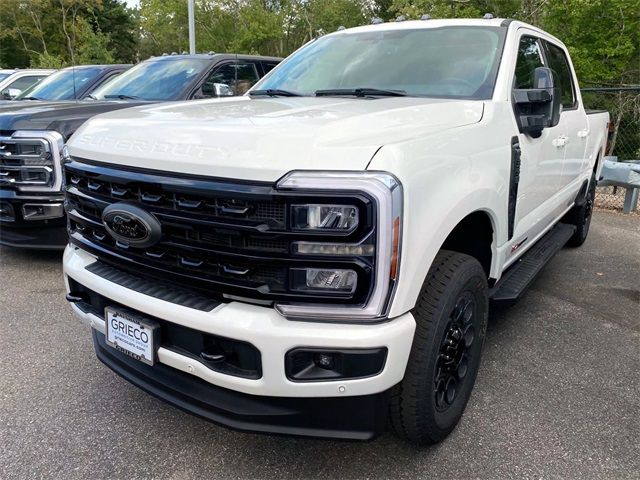 2024 Ford F-350 Lariat