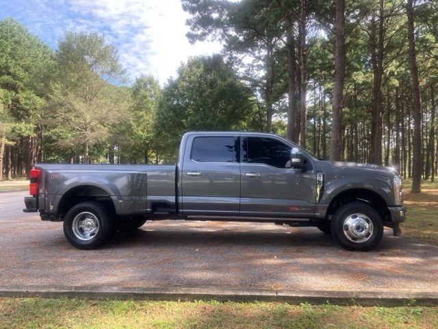 2024 Ford F-350 Platinum