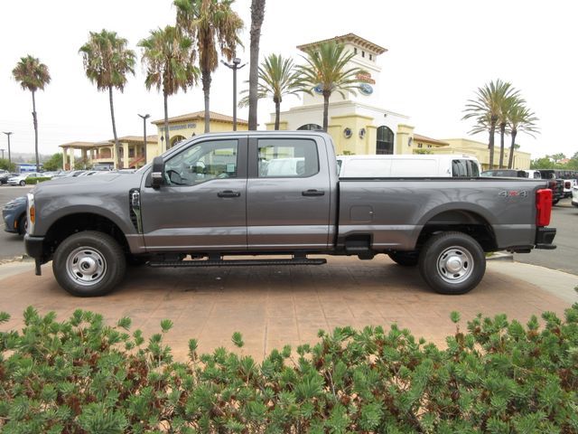 2024 Ford F-350 XLT