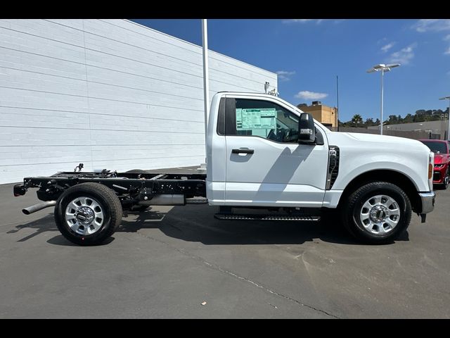 2024 Ford F-350 XLT