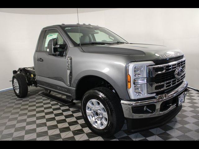 2024 Ford F-350 XLT