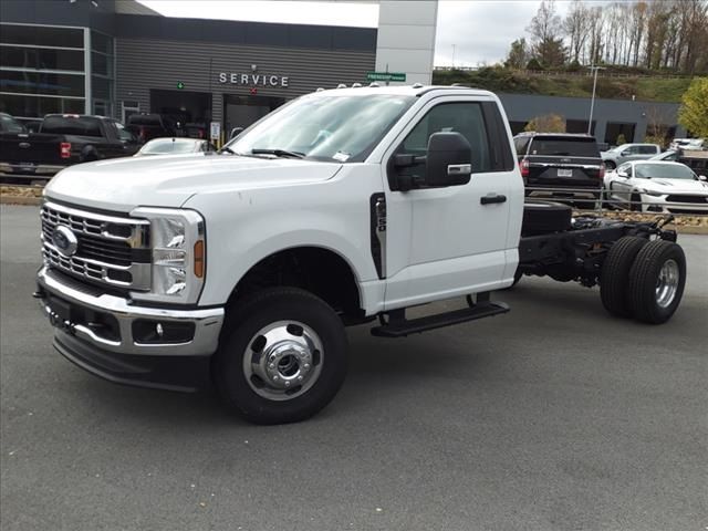 2024 Ford F-350 XLT