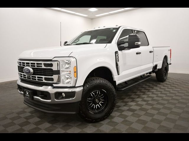 2024 Ford F-350 XLT