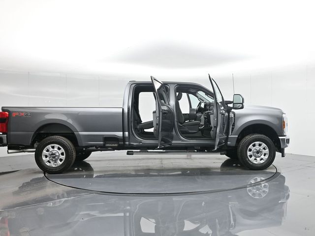 2024 Ford F-350 XLT