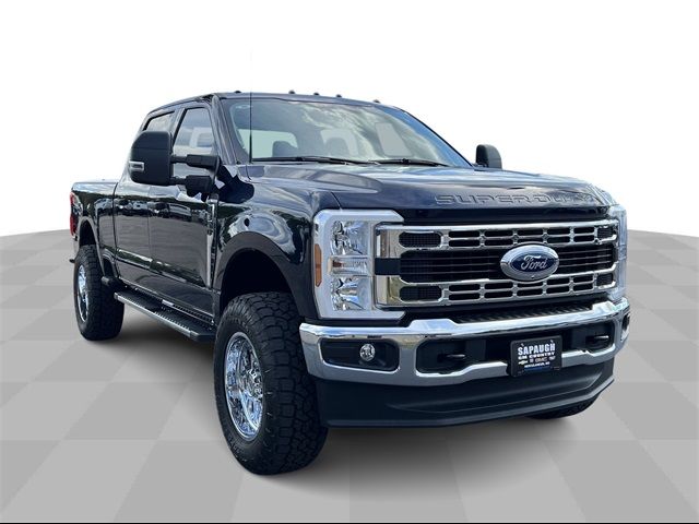 2024 Ford F-350 XLT