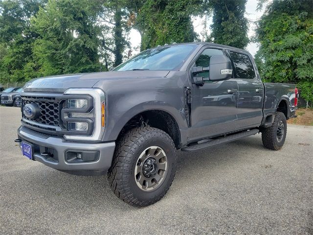 2024 Ford F-350 XLT