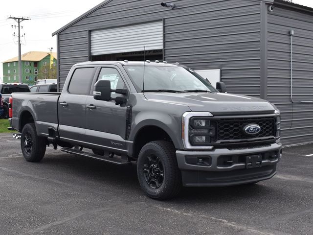 2024 Ford F-350 XLT