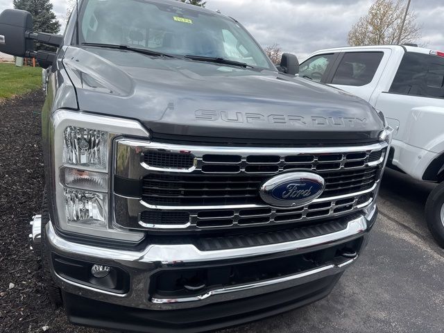 2024 Ford F-350 XLT