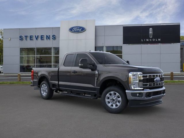 2024 Ford F-350 XLT