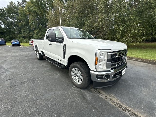 2024 Ford F-350 XLT