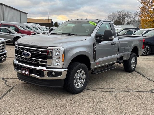 2024 Ford F-350 XLT