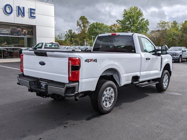 2024 Ford F-350 XLT