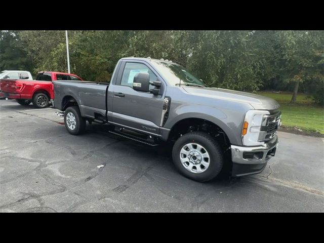 2024 Ford F-350 XLT