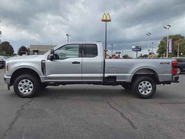 2024 Ford F-350 XLT